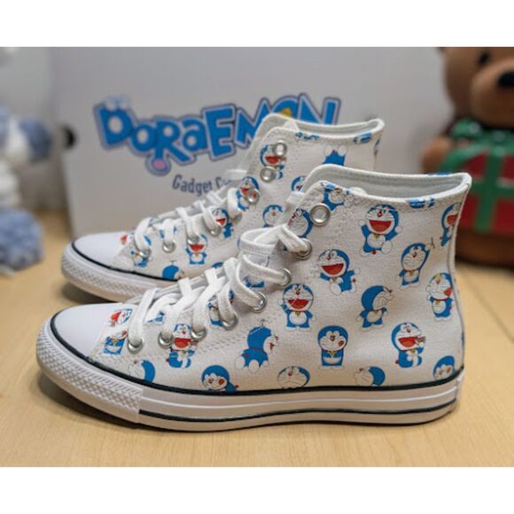 Converse Chuck Taylor All Star Doraemon Cat Robot Unisex High Top Shoes W9 NIB - Picture 3 of 13